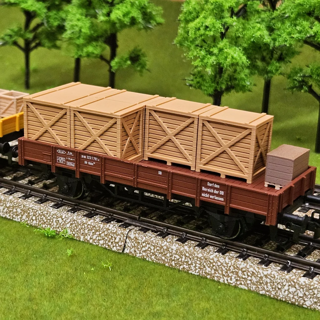 0118102-h0-scale-wooden-general-cargo-miniatures-11
